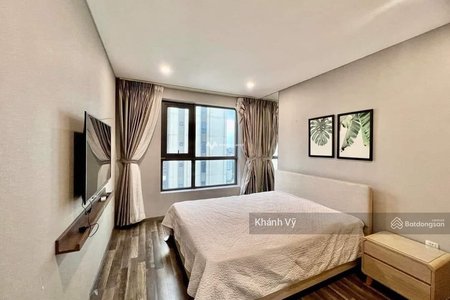 Tổng quan căn này gồm có 3 phòng ngủ, cho thuê căn hộ vị trí tốt ngay Quận 3, Hồ Chí Minh, 2 WC vị trí siêu đẹp-01