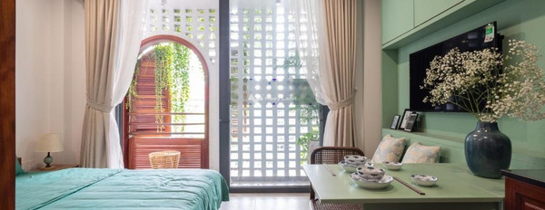 Bán gấp ngôi nhà nằm ngay Phường 27, Hồ Chí Minh bán ngay với giá mong muốn chỉ 22 tỷ diện tích 90m2 tổng quan có tất cả 10 PN 11 WC vị trí siêu đẹp-03