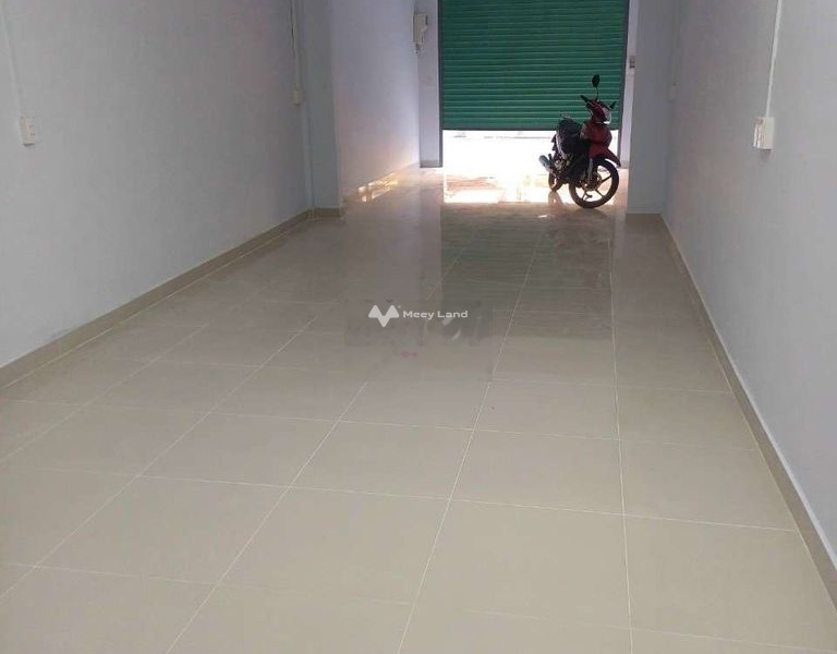 Có diện tích quy ước 65m2, cho thuê nhà ở vị trí đẹp tọa lạc ngay ở Phan Văn Trị, Hồ Chí Minh, trong nhà nhìn chung gồm có 1 PN, 2 WC không ngập nước-01