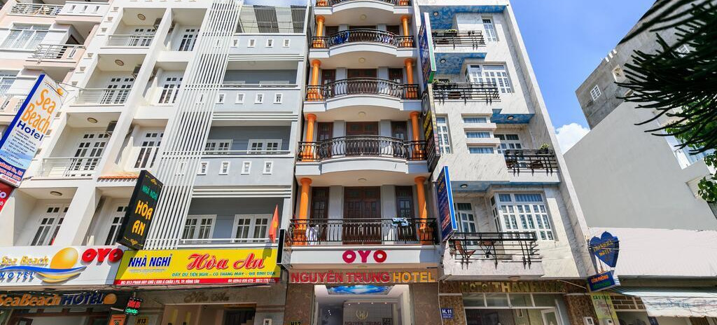 Bán rẻ khách sạn 22 phòng đường La Văn Cầu, phường Thắng Tam