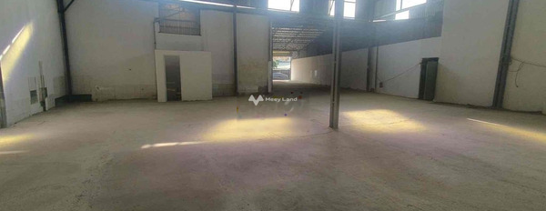 Kinh doanh xoay vốn cho thuê mặt bằng diện tích chung 1300m2 tại Nguyễn Duy Trinh, Trường Thạnh thuê ngay với giá hạt dẻ 75 triệu/tháng, 2 WC-02