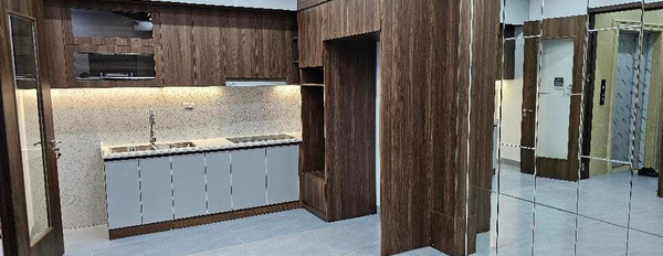 Bán nhà Cầu Giấy 7 tỷ 30m2, 5 tầng, mặt tiền 4m nhà đẹp, oto ở ngay-02