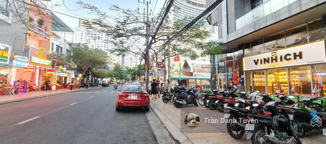Bán nhà bán ngay với giá thực tế từ 42 tỷ diện tích gồm 107m2 vị trí đặt tọa lạc tại Hùng Vương, Nha Trang