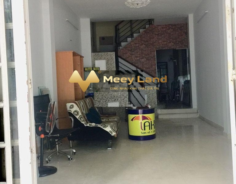 Vị trí ngay ở Phường Tân Quy, Hồ Chí Minh, cho thuê nhà, thuê ngay với giá khuyến mãi 18 triệu/tháng có diện tích gồm 64 m2, trong căn này bao gồm 4 p...-01