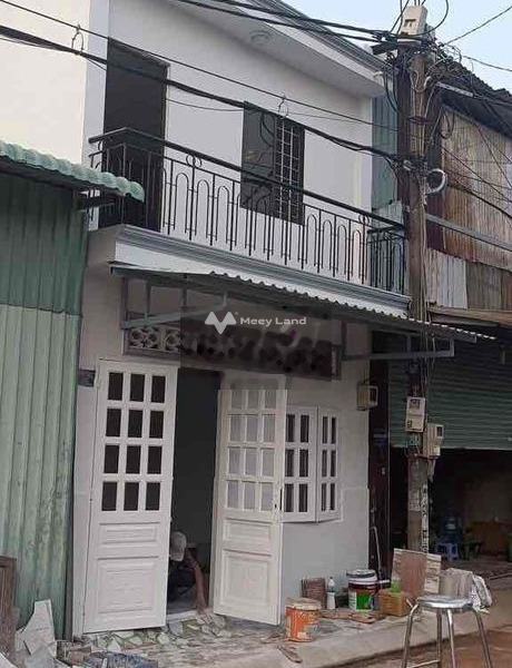 Trong Phan Văn Hớn, Hồ Chí Minh cho thuê nhà giá thuê mua liền chỉ 4 triệu/tháng, nhà này có 2 phòng ngủ, 2 WC-01