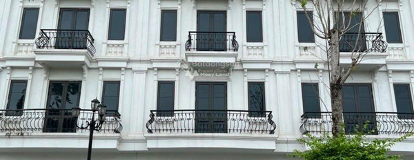 Bán nhà ở có diện tích chính 130m2 bán ngay với giá cơ bản từ 34 tỷ mặt tiền nằm ngay trên Hà Đông, Hà Nội-02