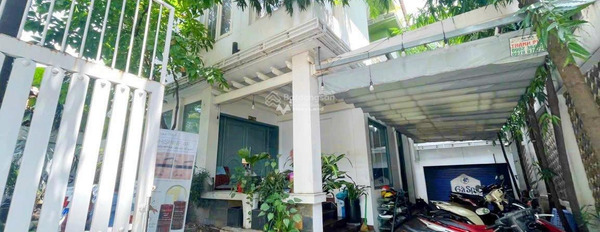 Nhà có 3 phòng ngủ cho thuê nhà ở diện tích chung 250m2 thuê ngay với giá phải chăng từ 120 triệu/tháng vị trí thuận lợi tại Nguyễn Văn Thủ, Quận 1-02