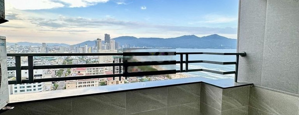 Cho thuê căn hộ Mường Thanh 2BR , căn góc View biển tầng cao -02