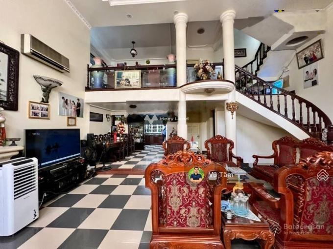 Bán biệt thự vị trí đẹp nằm trên Bồ Đề, Hà Nội bán ngay với giá êm 36.5 tỷ diện tích thực là 305m2, tổng quan nhà gồm 5 phòng ngủ-01