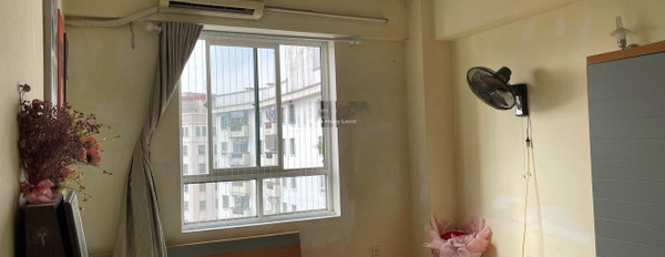 Dịch Vọng, Hà Nội, cho thuê chung cư thuê ngay với giá tốt nhất chỉ 12 triệu/tháng, trong căn hộ bao gồm 2 PN, 2 WC vào ở ngay-03