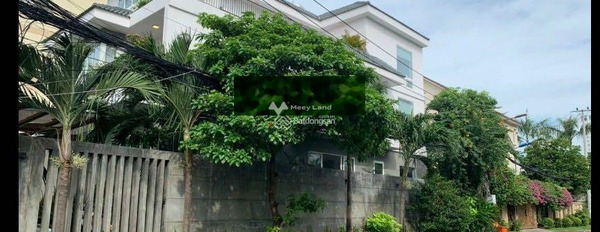 Bán biệt thự, bán ngay với giá chính chủ chỉ 28 tỷ diện tích quy đổi 250m2 vị trí đặt tọa lạc gần Nhà Bè, Hồ Chí Minh-03