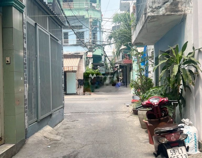 Cho thuê nhà vị trí thuận tiện Hưng Phú, Hồ Chí Minh, thuê ngay với giá gốc 12 triệu/tháng với diện tích tiêu chuẩn 35m2, trong ngôi nhà này 4 PN-01