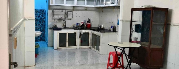 Có diện tích chuẩn 90m2, cho thuê nhà ở tọa lạc ngay ở Bình Thạnh, Hồ Chí Minh, trong nhà này thì có 4 PN, 3 WC tiện ích bao phê-03