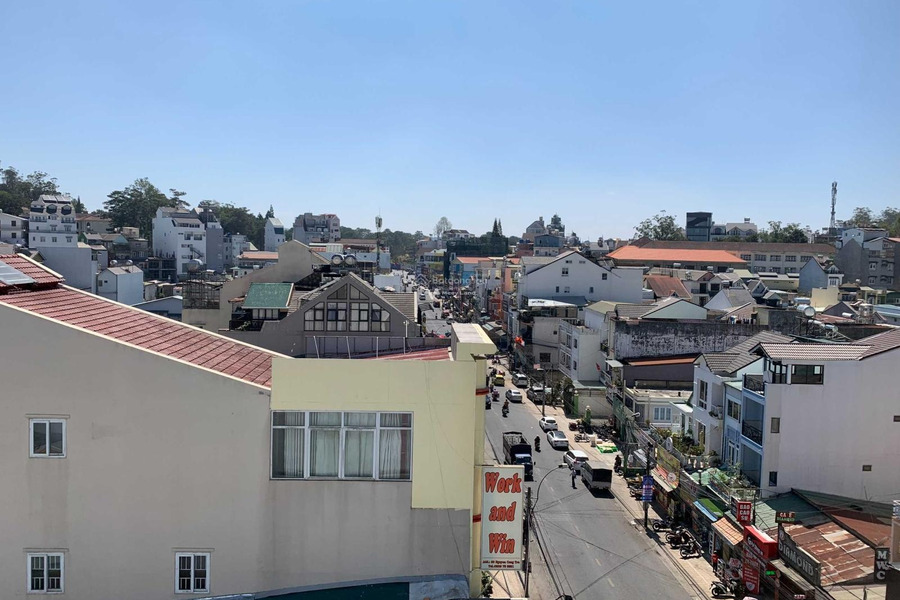 Cần bán căn nhà kinh doanh phố Nguyễn Công Trứ, P8 (108m2 - Giá 24 tỷ TL) -01