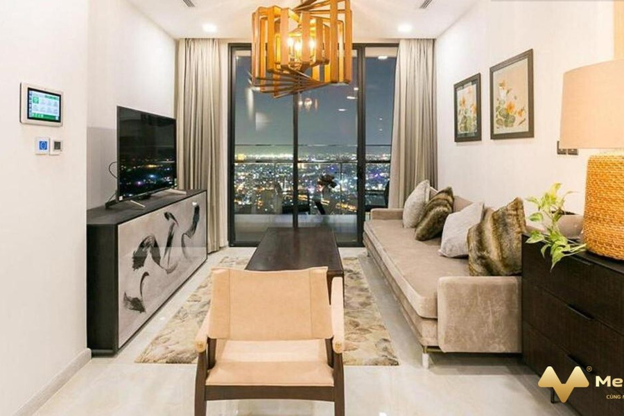 Cho thuê căn hộ Vinhomes Golden River thuộc tháp The Luxury 6, diện tích 110.5m2 gồm 3 phòng ngủ-01