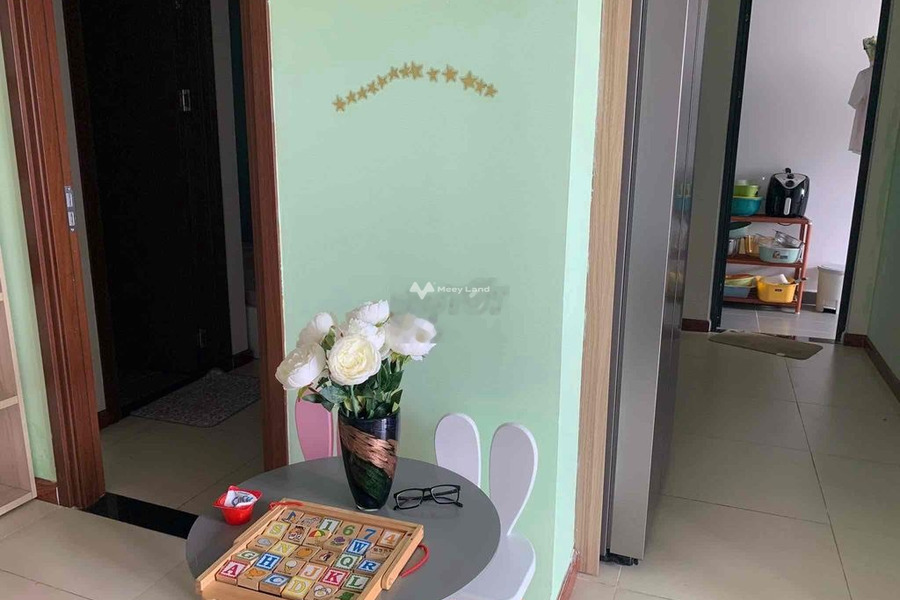 Trong căn hộ bao gồm 2 PN, bán chung cư vị trí ngay trên Nguyễn Du, Thuận An, tổng quan trong ngôi căn hộ có 2 PN, 2 WC nói không với trung gian-01