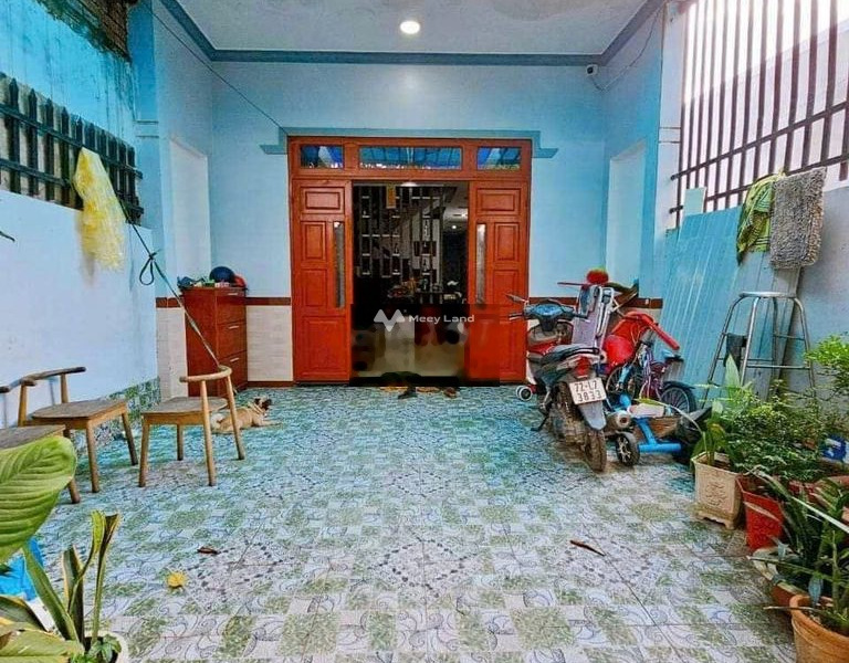 Ở tại Mỹ Phước, Thuận An, bán nhà, bán ngay với giá khủng chỉ 2.7 tỷ có diện tích chung là 100m2, ngôi nhà này có tổng 3 PN cảm ơn đã xem tin-01