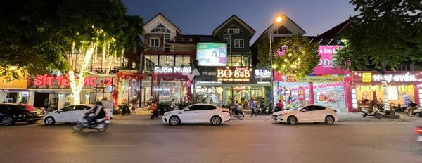 Căn nhà gồm 6 PN, bán biệt thự, bán ngay với giá cực êm chỉ 60 tỷ diện tích thực tế 155m2 vị trí thuận lợi nằm tại Nguyễn Văn Lộc, Hà Nội-02