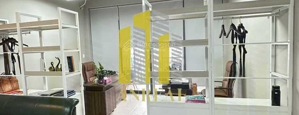 Tòa văn phòng 4 lầu 350m2 - thang máy, có nội thất -03