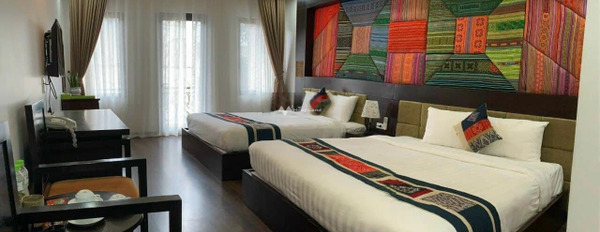 Bán khách sạn đạt chuẩn 3 sao- 24 phòng - tại thung lũng Mường Hoa, Lào Cai. Diện tích 234m2, giá 39 tỷ-02