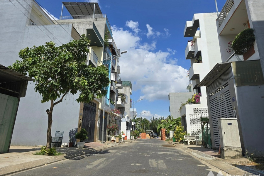 Bán nhà Quận 9, Nguyễn Duy Trinh, 57m2, phân lô, đường 8m có lề-01