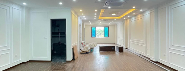 Building Hoàng Quốc Việt 110m2, 9 tầng, thang máy, thông sàn, ô tô tránh, kinh doanh văn phòng đỉnh-02