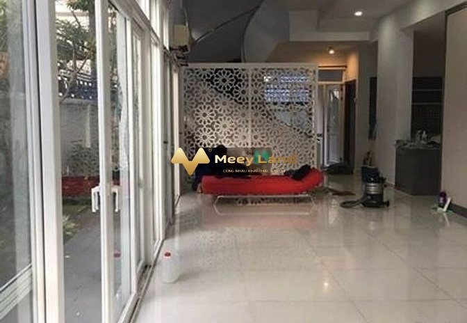 Cho thuê nhà 450m2 Đường Song Hành, Hồ Chí Minh, giá 70 triệu/tháng