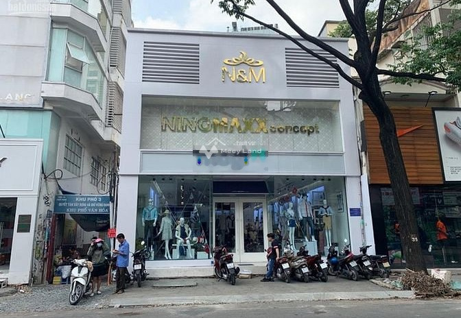 Có 358m2 cho thuê cửa hàng vị trí đặt nằm trên Nguyễn Trãi, Hồ Chí Minh thuê ngay với giá tốt nhất chỉ 40 triệu/tháng giá tốt nhất