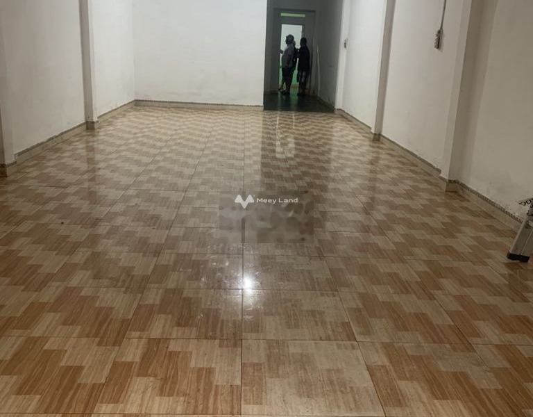 Có diện tích thực 100m2, cho thuê nhà ở vị trí mặt tiền ngay ở Tân Quý, Tân Phú, ngôi nhà này gồm có 2 PN, 2 WC giao thông thuận lợi-01