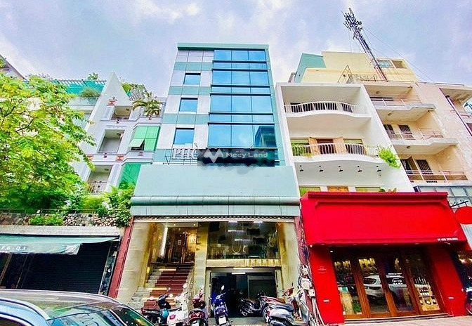 Cho thuê nhà có diện tích chính 125m2 tọa lạc tại Quận 1, Hồ Chí Minh thuê ngay với giá đặc biệt từ 115 triệu/tháng, căn nhà có tổng cộng 5 PN, 4 WC