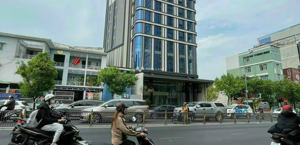 Bán nhà vị trí đẹp tọa lạc ngay Phường 24, Hồ Chí Minh bán ngay với giá rẻ từ 34 tỷ có diện tích chính 229.8m2
