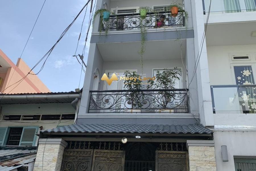 Diện tích 80 m2 bán nhà ở Nằm ngay trên Phường Tân Phú, Quận 7 hướng Tây trong nhà gồm có 7 PN 4 WC cảm ơn đã xem tin-01