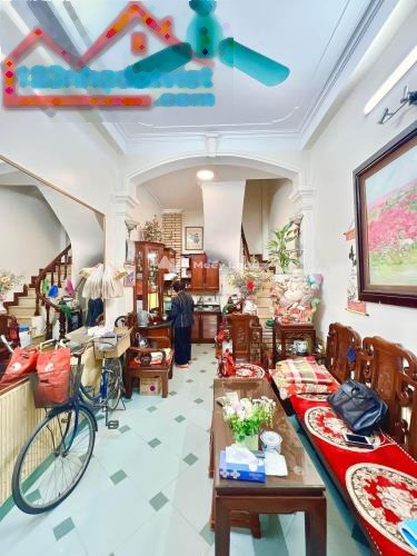 Bán nhà vị trí mặt tiền tọa lạc trên Trần Quang Diệu, Ô Chợ Dừa giá bán đàm phán 6.5 tỷ diện tích khoảng 27m2 trong căn nhà này gồm 4 phòng ngủ-01
