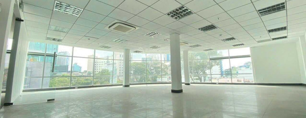 Cho thuê nhà, giá thuê giao động từ 450 triệu/tháng diện tích vừa phải 117m2 vị trí mặt tiền tọa lạc ngay ở Quận 1, Hồ Chí Minh-02