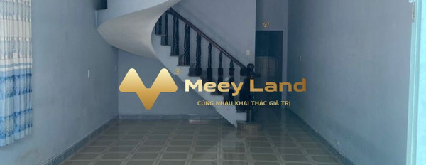 Cho thuê nhà Nằm ngay trên Phường Tân Chánh Hiệp, Quận 12, giá thuê siêu rẻ chỉ 5 triệu/tháng có dt quy ước 68m2-02