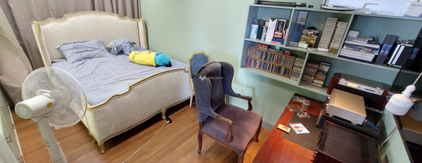 Tổng quan gồm tổng cộng 3 phòng ngủ, bán căn hộ vị trí đẹp ngay trên Tân Bình, Hồ Chí Minh, tổng quan trong ngôi căn hộ có 3 PN, 2 WC vị trí tốt-03