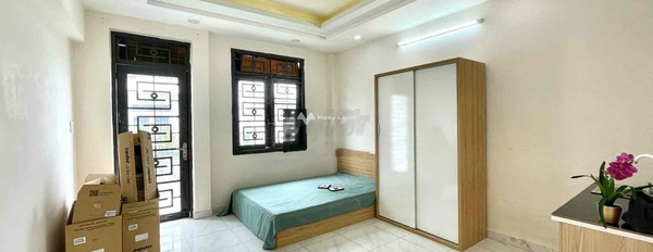 Cho thuê căn hộ vị trí mặt tiền tọa lạc ngay ở Phường 12, Hồ Chí Minh giá thuê khoảng 6.5 triệu/tháng, căn hộ này 2 phòng ngủ, 1 WC liên hệ liền-03