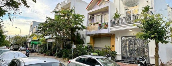 Bán nhà ngay ở Đường B30, Ninh Kiều bán ngay với giá giao động từ 6.7 tỷ có diện tích chính 81m2 hướng Tây Nam trong nhà nhìn chung gồm có 4 phòng ngủ-03