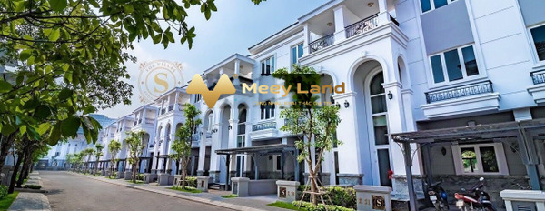 Vị trí dự án nằm ở Phố Đông Village, bán liền kề nằm ngay Đường Nguyễn Thị Định, Quận 2 giá chốt nhanh 24 tỷ với tổng dt 215m2, nhà tổng quan bao gồm ...-02