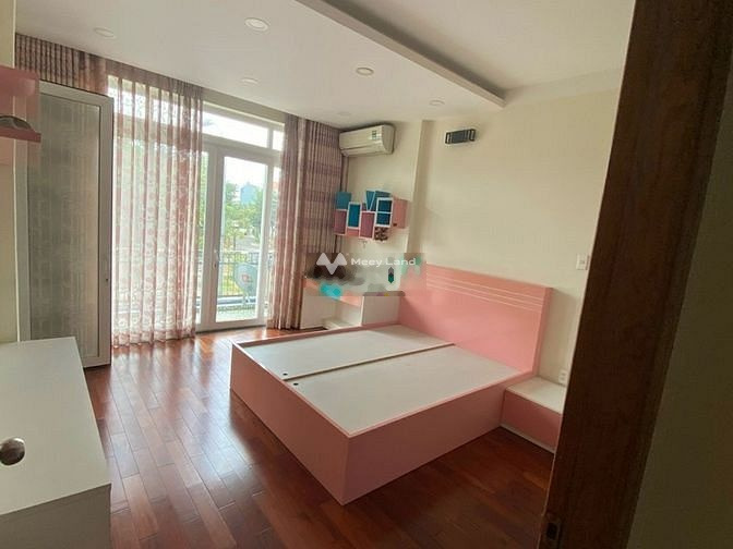 Tọa lạc ngay trên Đường Số 10, Bình Tân cho thuê biệt thự thuê ngay với giá ngạc nhiên 20 triệu/tháng, tổng quan nhà này gồm có 4 phòng ngủ, 5 WC-01