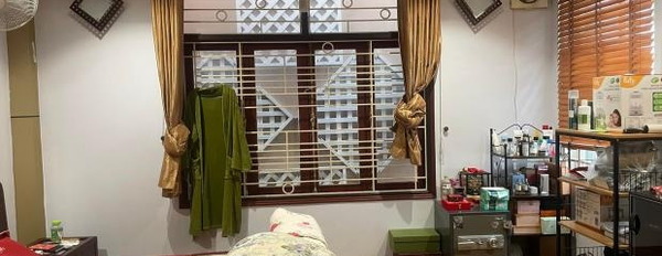 Nhà 4 phòng ngủ bán nhà ở diện tích gồm 55m2 giá bán cực sốc chỉ 14.5 tỷ nằm ở Ô Chợ Dừa, Hà Nội-02