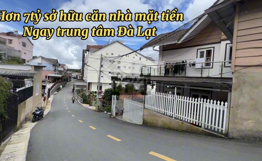 Diện tích rộng 100m2 bán nhà mặt tiền tọa lạc trên Đà Lạt, Lâm Đồng tổng quan trong nhà có 3 PN chính chủ đăng tin-01