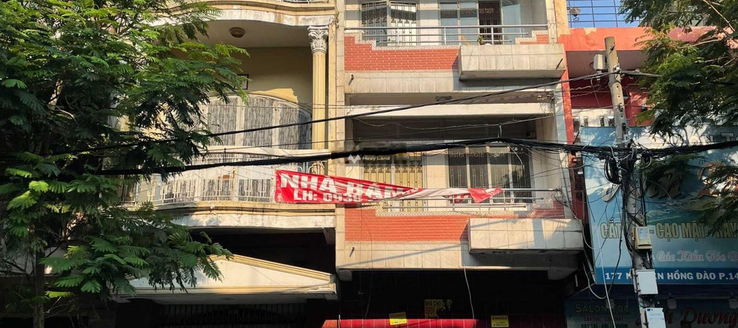 Vị trí thuận lợi tọa lạc tại Phường 12, Hồ Chí Minh cho thuê nhà giá thuê cực mềm 70 triệu/tháng, căn nhà gồm có tất cả 5 phòng ngủ, 6 WC