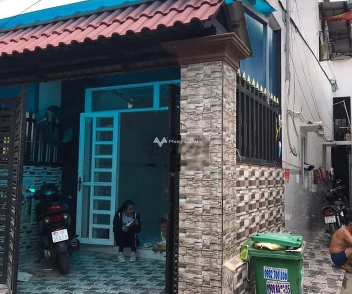 Bán nhà có diện tích chung 100m2 tọa lạc trên Phan Văn Hớn, Hồ Chí Minh bán ngay với giá cực tốt chỉ 5 tỷ nhà nhìn chung gồm có 7 PN, 6 WC-01