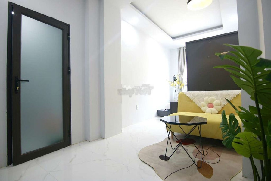 Cho thuê chung cư vị trí đẹp ngay tại Cô Giang, Quận 1 giá thuê đặc biệt chỉ 6 triệu/tháng-01
