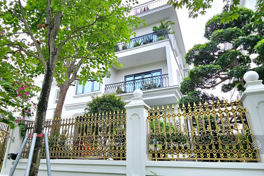Bán biệt thự tổng diện tích 399m2 bán ngay với giá bàn giao chỉ 99 tỷ tọa lạc trên Phú Thượng, Tây Hồ-01