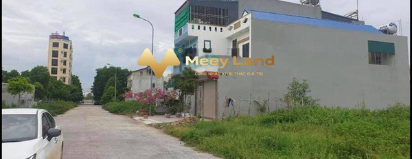 Bán nhanh lô đất MB83 Quảng Phú, giá 14,x triệu/m2-03