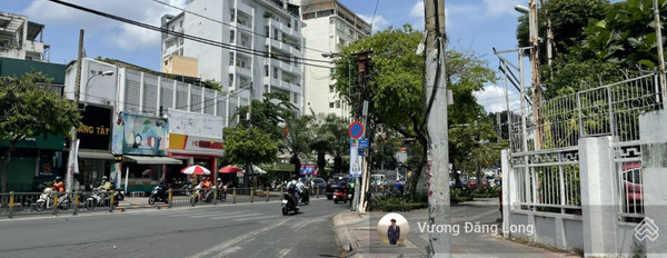 Cho thuê nhà có diện tích là 170m2 vị trí đặt tọa lạc trên Quận 1, Hồ Chí Minh giá thuê cạnh tranh 200 triệu/tháng-03