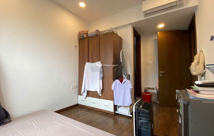 Bán căn hộ vị trí đẹp tọa lạc ngay Tân Phú, Hồ Chí Minh, căn hộ bao gồm 3 PN, 2 WC giao thông đông đúc-01