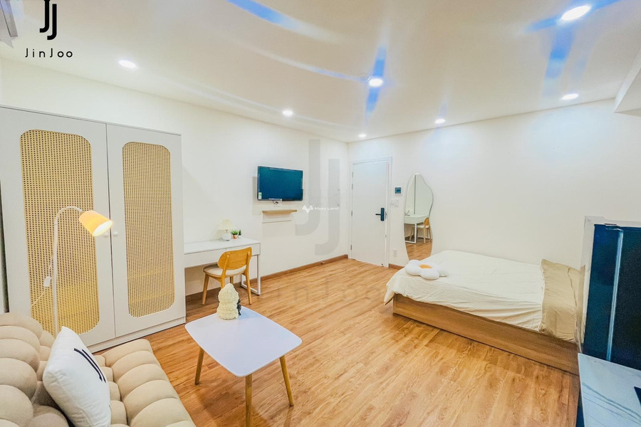 Trong căn hộ này gồm có 1 phòng ngủ, cho thuê căn hộ vị trí mặt tiền nằm ngay Tân Bình, Hồ Chí Minh, 1 WC giá ưu đãi-01